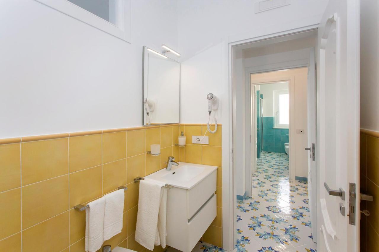 Appartement Domus Teresia - Amalfi Coast à Furore Extérieur photo
