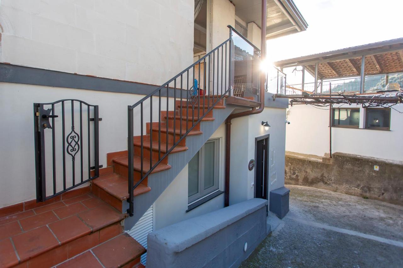 Appartement Domus Teresia - Amalfi Coast à Furore Extérieur photo
